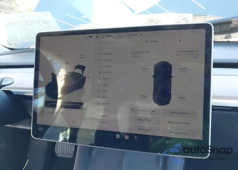 2023 Tesla Model 3 Rear-Wheel Drive z USA, uszkodzony, nr VIN 5YJ3E1EA1PF705021